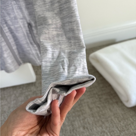 Lululemon Define Jacket - Picture 4 of 5